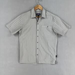 Patagonia Shirt Mens Small Gray Stripe Short Sleeve Button Up Lightweight Casual